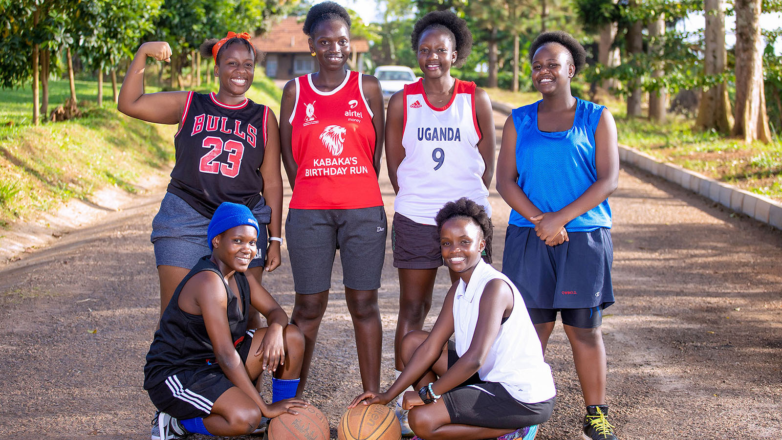 BASKETBALL